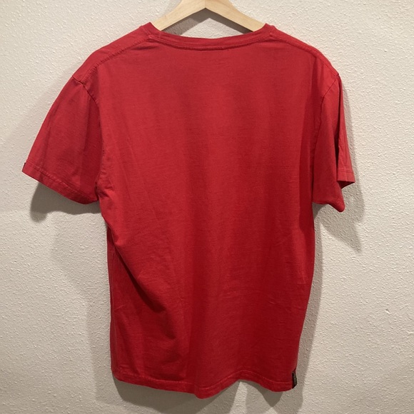 Graphic tee - Picture 2 of 3